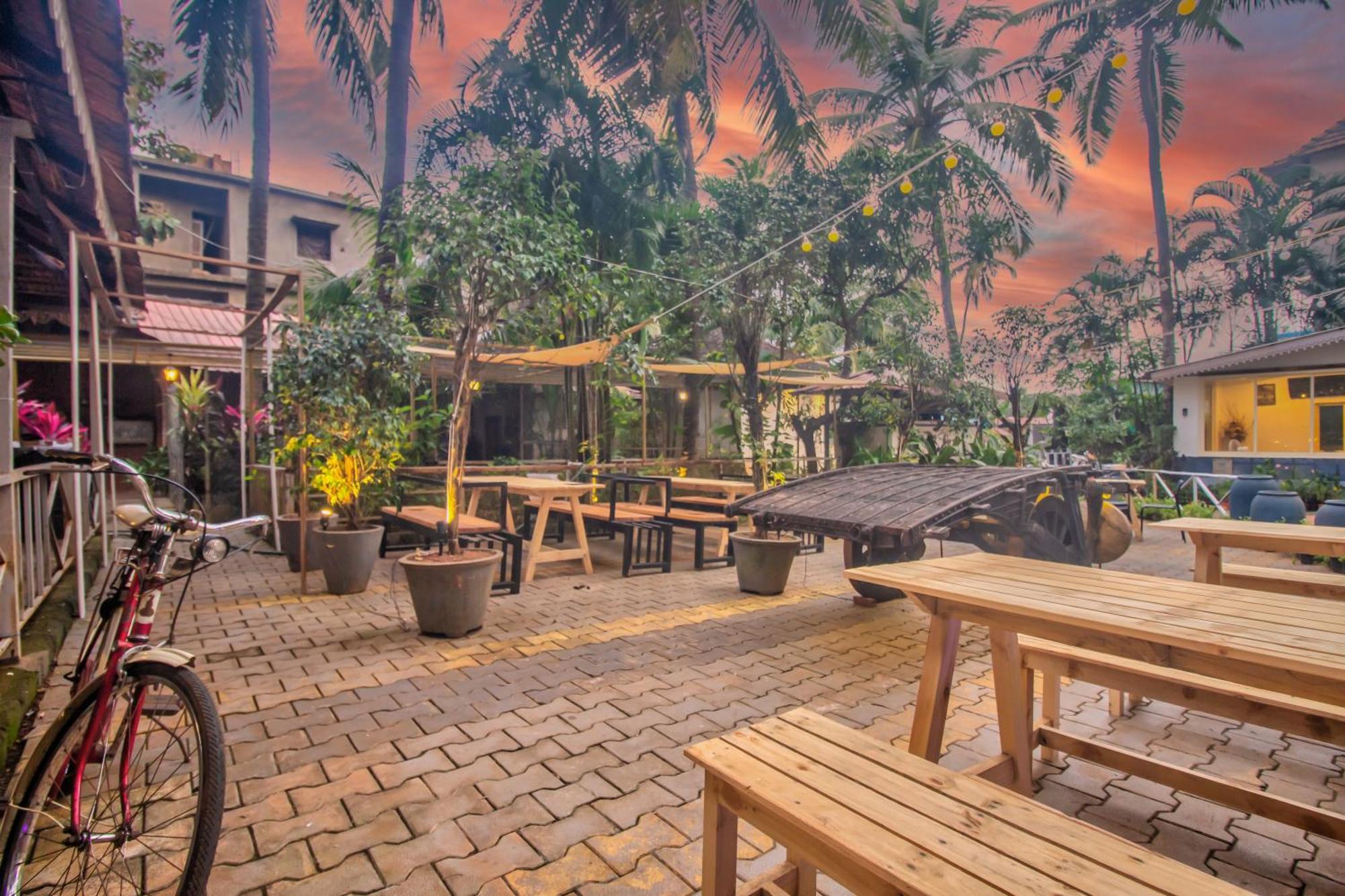 Down Da Goa Village Marmagao Exteriör bild